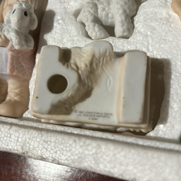 ⭐️Precious Moments 11 piece Nativity Set ⭐️ “Come let us adore him” E-2395 - Picture 9 of 11